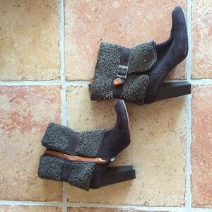 Vintage faux fur heels